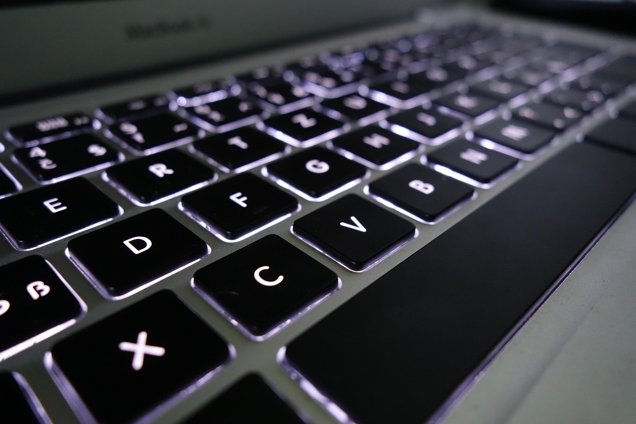 keyboard 2098301 1280.jpg